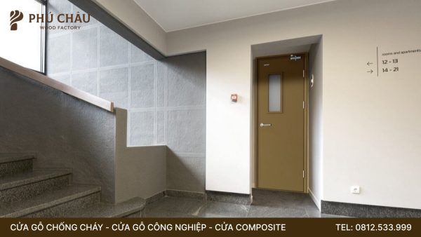 Cửa chống cháy tại Đà Nẵng: chọn cửa gỗ cho khách sạn, căn hộ ven biển