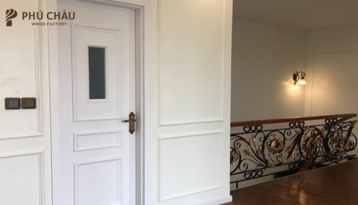 Cửa nhựa composite trắng kết hợp kính